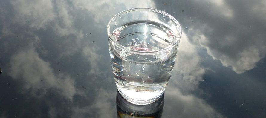 Četiri znaka koja vas upozoravaju da vašem telu nedostaje voda