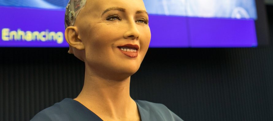 Počeo Digitalni samit Zapadnog Balkana: Gost i prvi robot- građanin Sofija